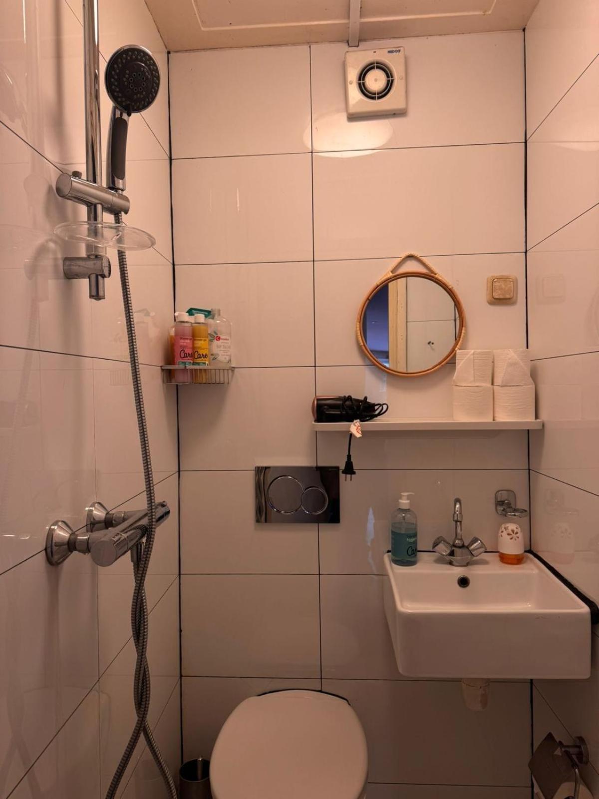Central B&B Apartment In Amsterdam Bagian luar foto